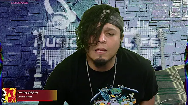 Snapshot of chino_roz chatting on February 16, 8:43 am chino roz online show from February 16, 8:43 am