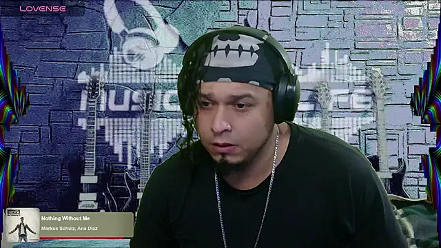 Snapshot of chino_roz chatting on March 6, 11:36 am chino roz online show from March 6, 11:36 am