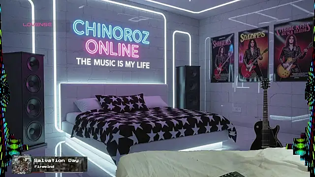 Snapshot of chino_roz chatting on October 16, 11:46 pm chino roz online show from October 16, 11:46 pm