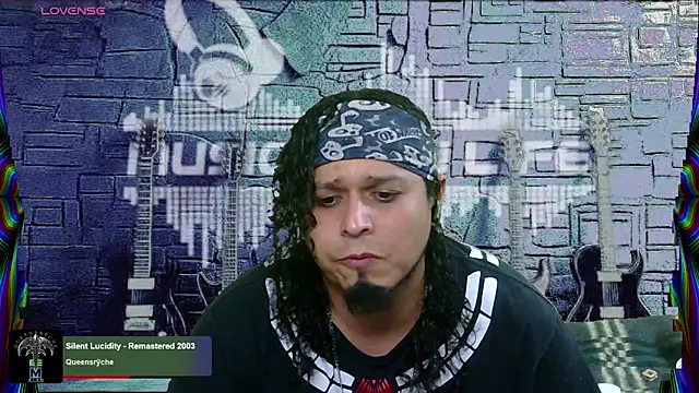 Snapshot of chino_roz chatting on February 20, 8:17 am chino roz online show from February 20, 8:17 am