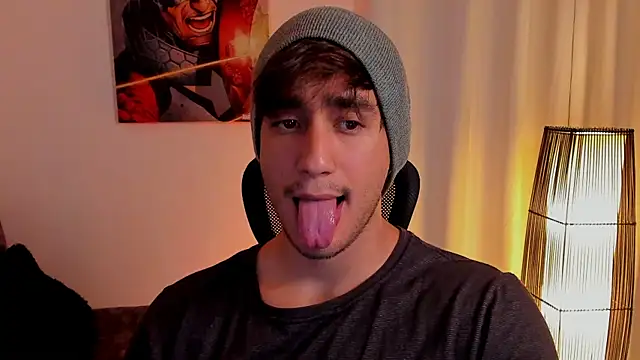 AlexRivera6 online show from May 1, 6:32 pm