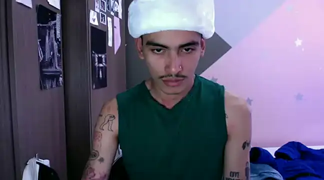 Snapshot of sorry-mom69 chatting on December 18, 6:35 pm sorry-mom69 online show from December 18, 6:35 pm