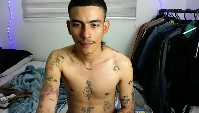 sorry-mom69 online show from October 23, 8:12 pm