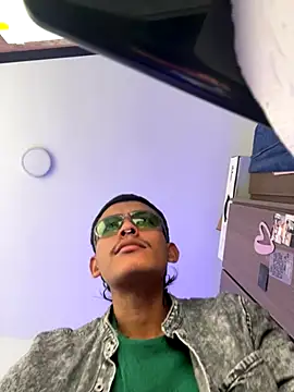 sorry-mom69 online show from December 4, 7:54 pm