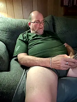 mrwizard4570 online show from May 3, 1:08 am