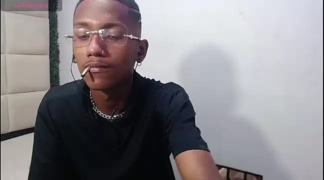 Snapshot of ManSant chatting on January 7, 3:00 pm ManSant online show from January 7, 3:00 pm