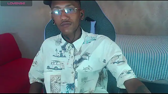 Snapshot of ManSant chatting on December 20, 3:10 pm ManSant online show from December 20, 3:10 pm