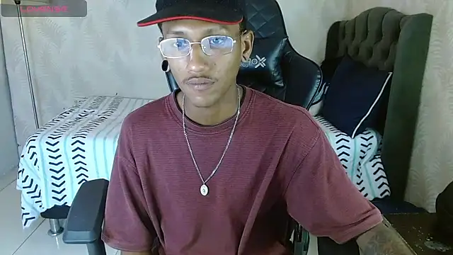 Snapshot of ManSant chatting on September 11, 2:49 pm ManSant online show from September 11, 2:49 pm