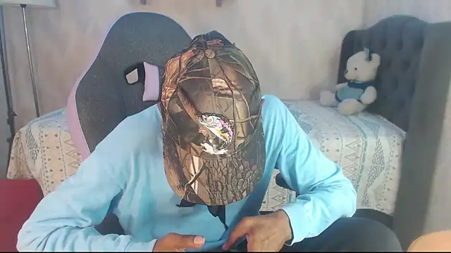 Snapshot of ManSant chatting on January 24, 3:24 pm ManSant online show from January 24, 3:24 pm