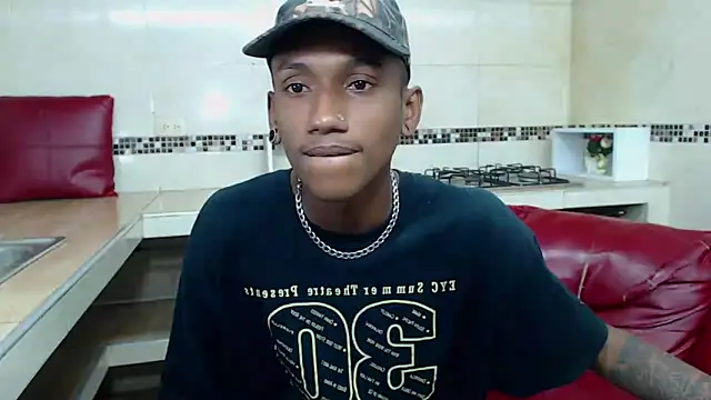 Snapshot of ManSant chatting on January 30, 2:36 pm ManSant online show from January 30, 2:36 pm