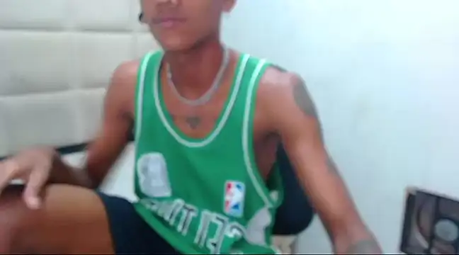 Snapshot of ManSant chatting on February 15, 2:55 pm ManSant online show from February 15, 2:55 pm
