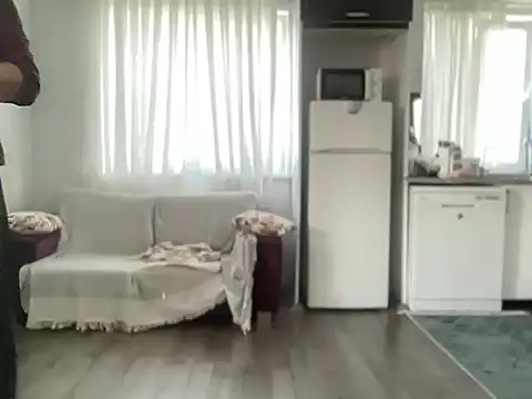 Snapshot of ALPHANDRE chatting on October 13, 9:04 am ALPHANDRE online show from October 13, 9:04 am