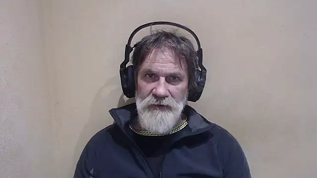 Snapshot of AlexNudo chatting on January 11, 1:53 pm AlexNudo online show from January 11, 1:53 pm