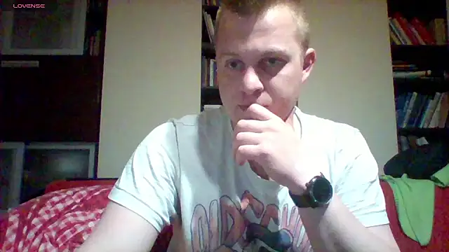 Matttthees online show from April 7, 10:32 pm