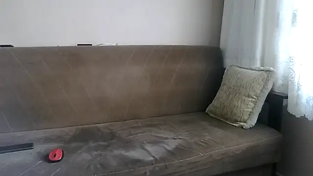 Snapshot of BuckWessle chatting on March 21, 11:01 am BuckWessle online show from March 21, 11:01 am