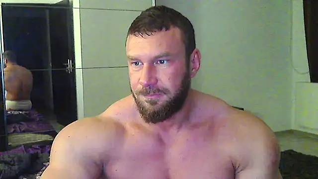 muscularkevin online show from April 22, 3:57 am
