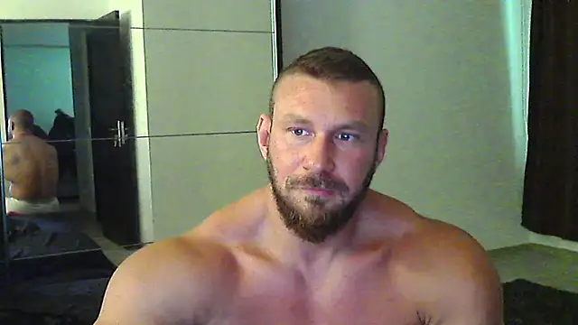 muscularkevin online show from June 18, 1:27 pm