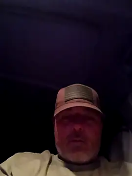 Snapshot of Hotredheadandtoungelasher chatting on March 21, 12:07 am Hotredheadandtoungelasher online show from March 21, 12:07 am