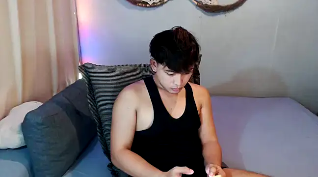 Snapshot of princeJayX chatting on December 27, 3:49 pm princeJayX online show from December 27, 3:49 pm