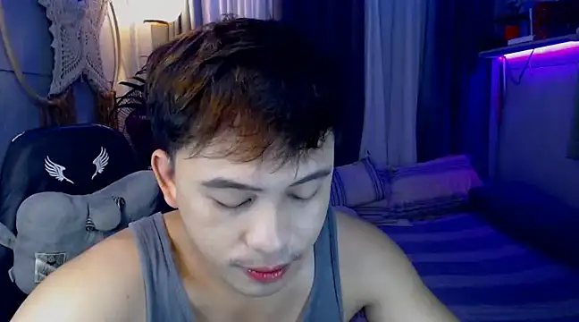 Snapshot of princeJayX chatting on February 2, 7:46 pm princeJayX online show from February 2, 7:46 pm