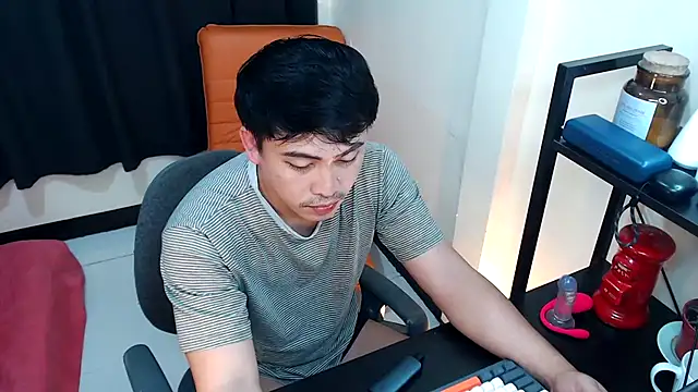 princeJayX online show from November 16, 4:14 am