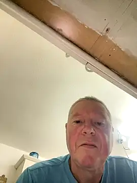 boilinghot123 online show from November 1, 5:44 am