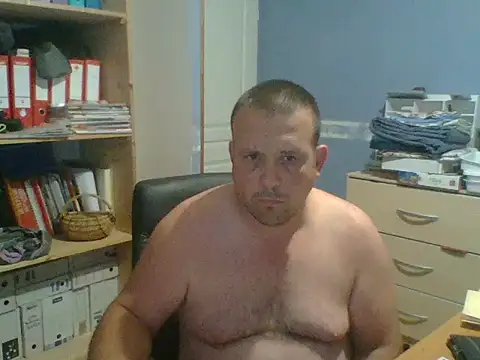 manubm03 online show from June 19, 4:29 am