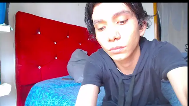 LAICK 01 online show from May 13, 7:33 pm