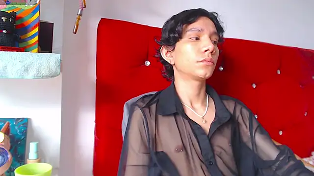 LAICK 01 online show from April 15, 8:20 pm