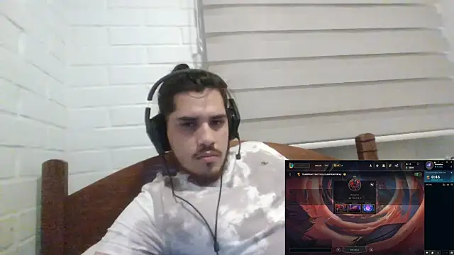 hung weeb online show from December 3, 3:18 am