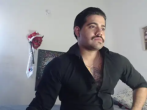 Snapshot of _Coddygold_ chatting on December 19, 12:01 pm Coddygold online show from December 19, 12:01 pm