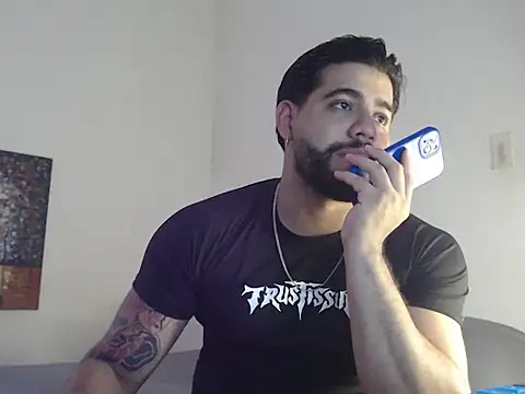 Snapshot of _Coddygold_ chatting on December 9, 9:54 pm Coddygold online show from December 9, 9:54 pm