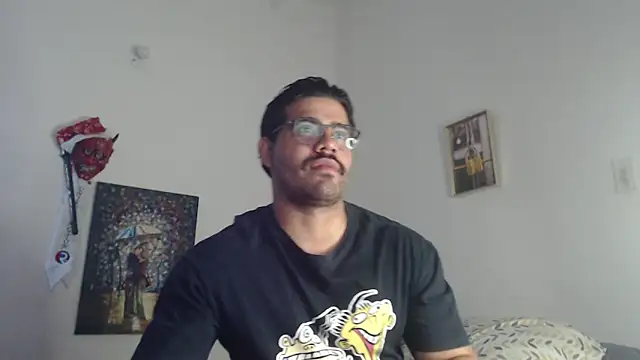 Snapshot of _Coddygold_ chatting on December 24, 11:28 am Coddygold online show from December 24, 11:28 am