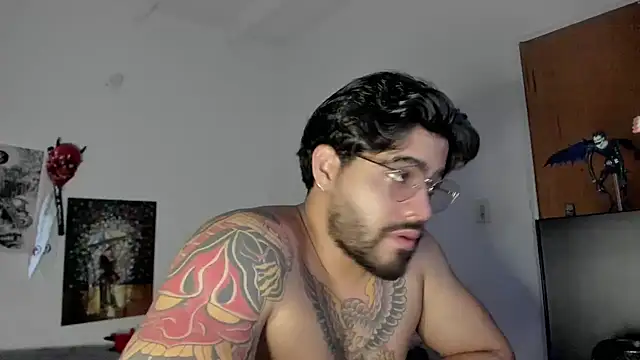 Snapshot of _Coddygold_ chatting on January 24, 10:30 pm Coddygold online show from January 24, 10:30 pm
