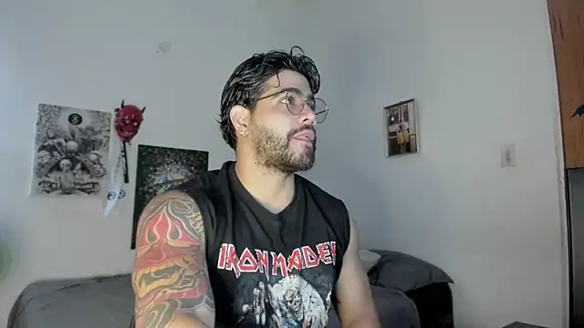 Snapshot of _Coddygold_ chatting on January 21, 11:40 am Coddygold online show from January 21, 11:40 am