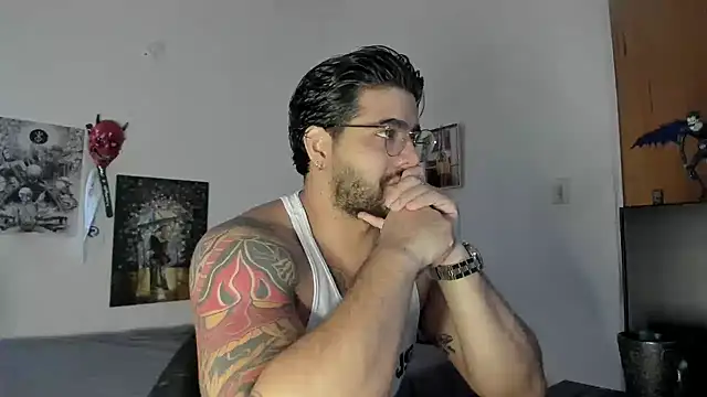 Snapshot of _Coddygold_ chatting on January 23, 12:09 pm Coddygold online show from January 23, 12:09 pm
