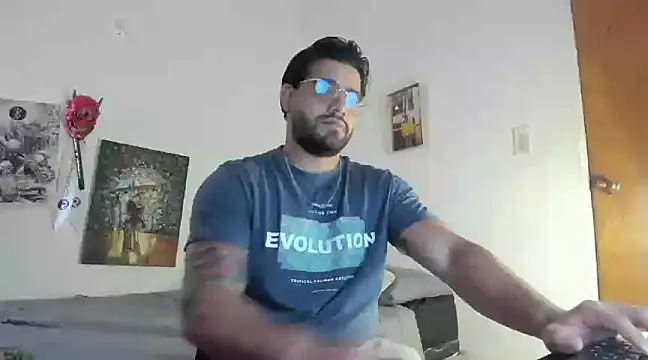 Snapshot of _Coddygold_ chatting on January 14, 12:24 pm Coddygold online show from January 14, 12:24 pm