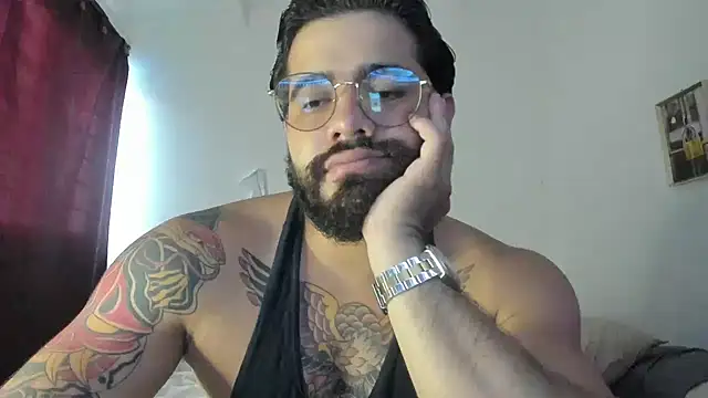 Snapshot of _Coddygold_ chatting on March 5, 12:00 pm Coddygold online show from March 5, 12:00 pm