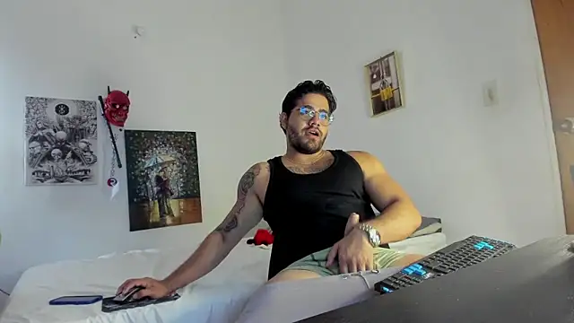 Snapshot of _Coddygold_ chatting on January 5, 12:21 pm Coddygold online show from January 5, 12:21 pm