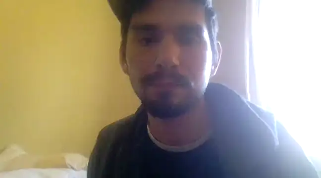 Snapshot of Tomthelong chatting on February 6, 9:49 pm Tomthelong online show from February 6, 9:49 pm