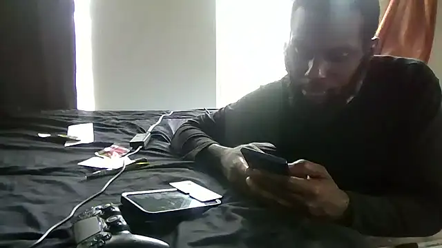 Chocolate Droppa online show from May 11, 2:45 pm