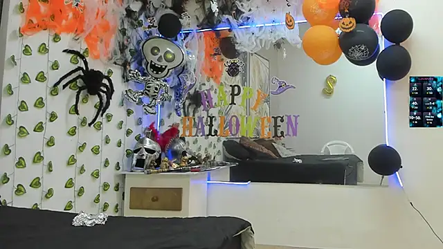 Snapshot of ChoreyTaiylor chatting on October 18, 3:28 pm ChoreyTaiylor online show from October 18, 3:28 pm