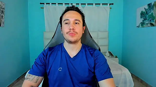 juan  jimenez online show from May 11, 12:45 am