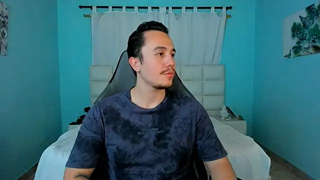 juan  jimenez online show from March 28, 9:59 pm