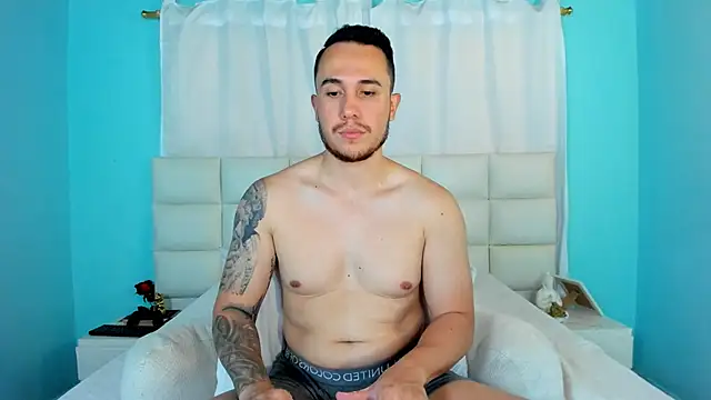 Snapshot of juan__jimenez chatting on October 7, 8:13 pm juan jimenez online show from October 7, 8:13 pm