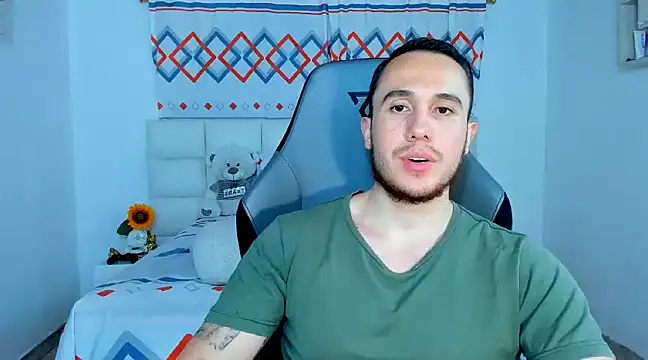 juan  jimenez online show from December 17, 12:12 am