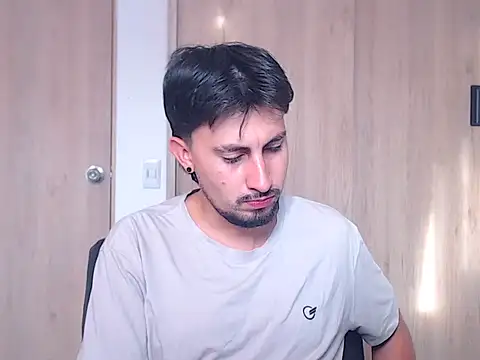 ChrisDamon online show from November 19, 12:05 pm