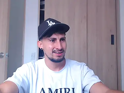 ChrisDamon online show from November 14, 2:07 pm