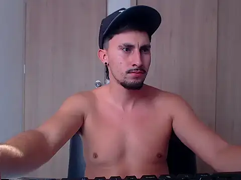 ChrisDamon online show from September 19, 2:39 pm