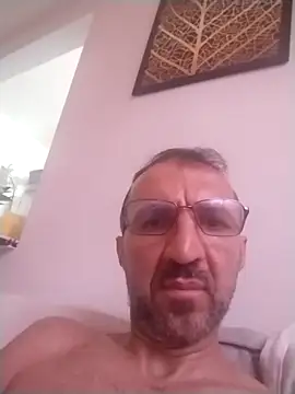 IranPKD online show from February 3, 4:34 pm